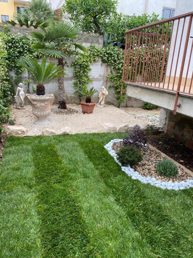 Villa Nancy Rooms Cimitile-Nola Екстериор снимка